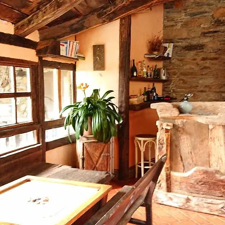 Casa O'crego 컨트리하우스
